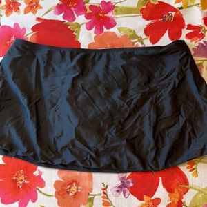Black swim skirt